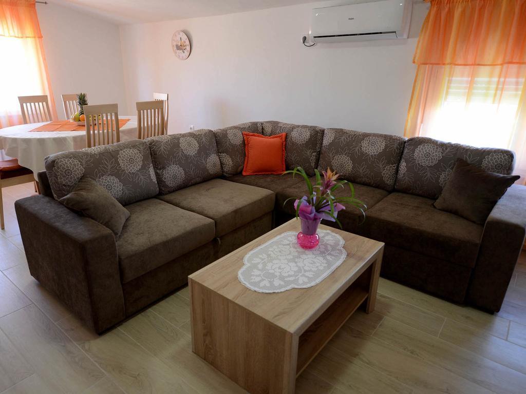 Apartman Adriana 扎达尔 外观 照片