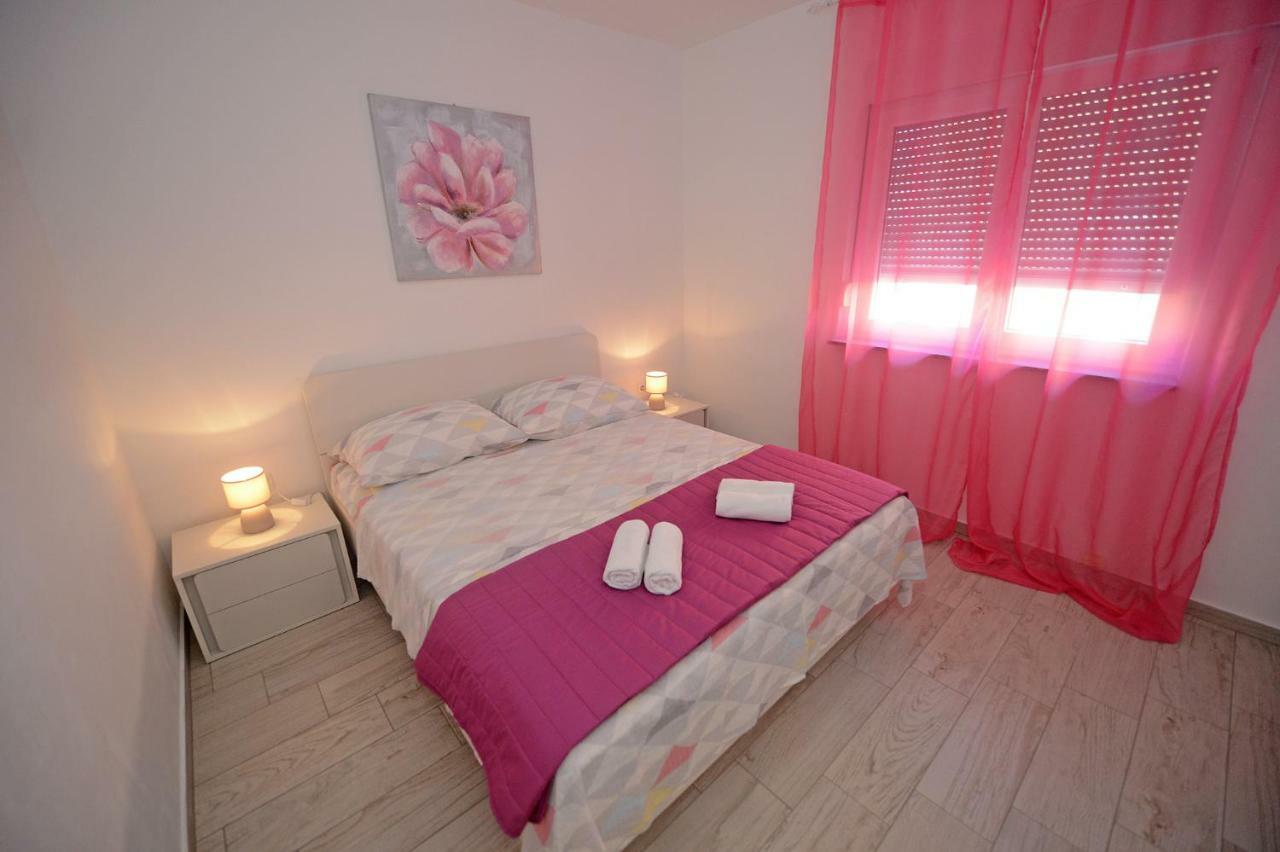 Apartman Adriana 扎达尔 外观 照片