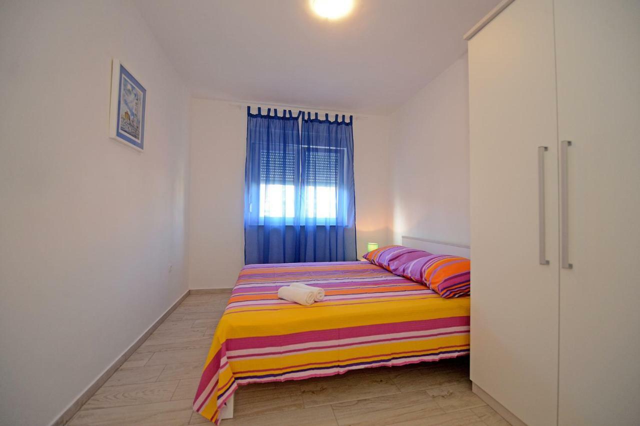 Apartman Adriana 扎达尔 外观 照片